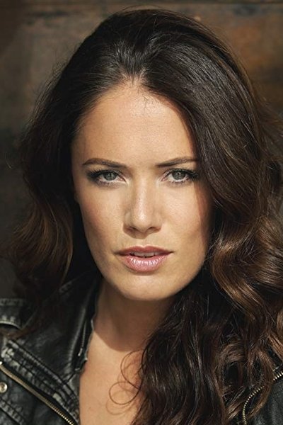 Photo de Sarah Armstrong dans Jason Bourne