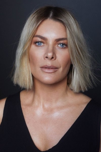 Photo de Natalie Bassingthwaighte dans Elvis