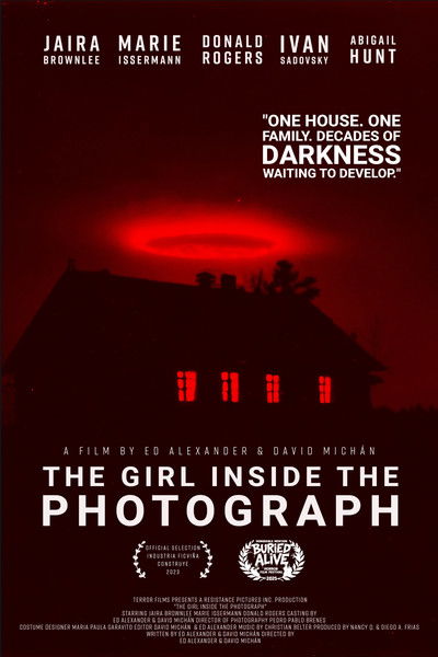 Poster do Filme The Girl Inside The Photograph