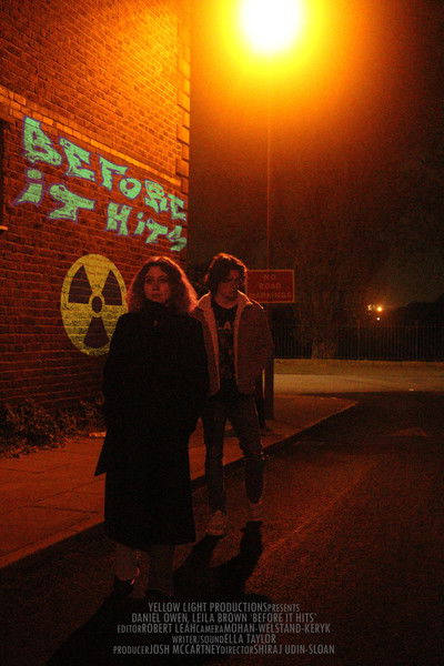 Poster do Filme Before It Hits