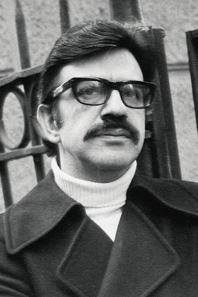 Menis Koumantareas