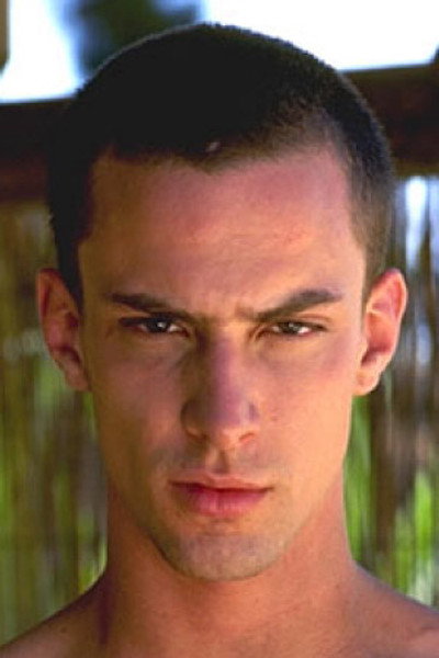 Leon Sears