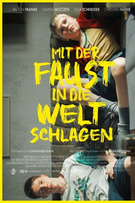 Mit der Faust in die Welt schlagen