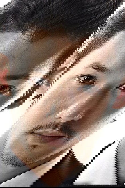 渊上泰史