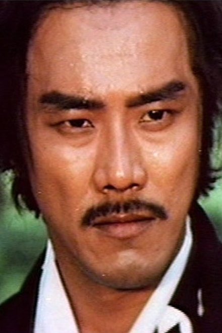 杨伟