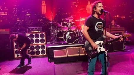 Pearl Jam (2009) - Episode 8 poster and promotional image