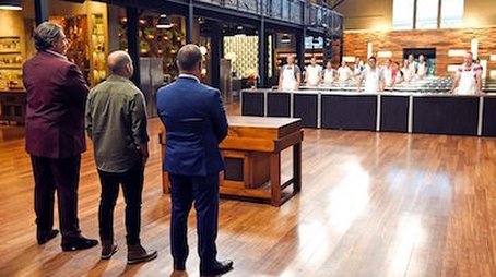 Mystery Box Challenge: Viewers (2016) - Episode 11 poster and promotional image