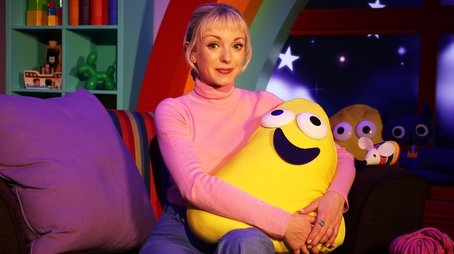 Helen George - I Am the Boss of This Chair (2019) - Episode 724 poster and promotional image