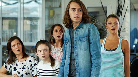 Upper Middle Bogan Évad 3