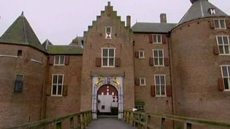 Kasteel Ammersoyen (2004) - Episode 4 poster and promotional image