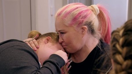 Family Crisis: Therapy Weekend (2023) - Episode 8 poster and promotional image