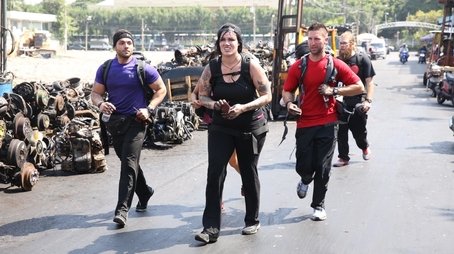 The Great Amazing Nasty Race (2015) - Episode 4 poster and promotional image