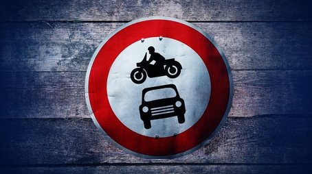 Road Wars - Neighbourhood Traffic Chaos (2023) - Episode 14 poster and promotional image