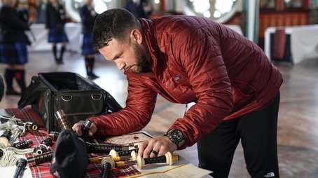 Who Has This One in the Bag? (2022) - Episode 3 poster and promotional image