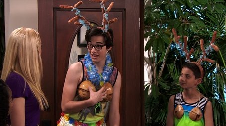 Jessie's Aloha Holidays with Parker and Joey (2014) - Episode 26 poster and promotional image
