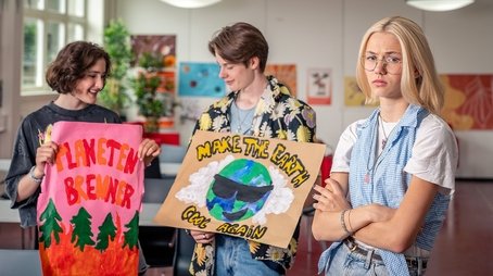 Katinka calm down! (2022) - Episode 31 poster and promotional image