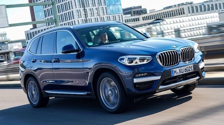 BMW X3 xDrive30e (2021) - Episode 28 poster and promotional image