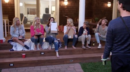 The Exes Are Coming (2018) - Episode 7 poster and promotional image