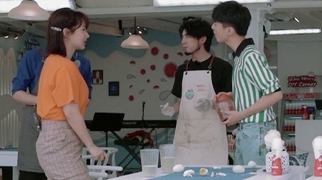 S3 VIP Extra EP5 (2019) - Episode 6 poster and promotional image
