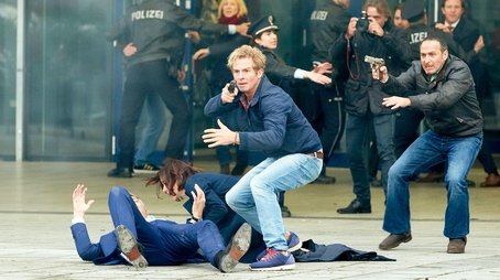 Der Königsmörder (2017) - Episode 5 poster and promotional image