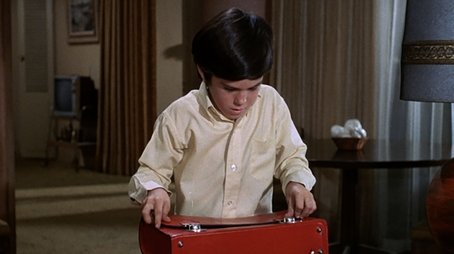 To Catch a Thief (1971) - Episode 22 poster and promotional image