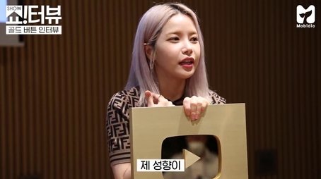 Solar learns a new form of Korean style entertainment from Jessi. (2020) - Episode 3 poster and promotional image