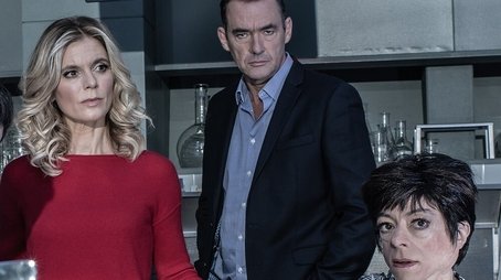 Series 22 (2019) - Season 22 poster and promotional image
