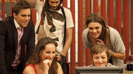 En una despedida (2010) - Episode 11 poster and promotional image