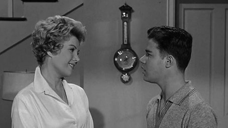 Them New Neighbors is Nice (1962) - Episode 25 poster and promotional image
