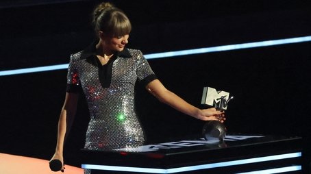 2022 MTV Europe Music Awards (2022) - Episode 1 poster and promotional image