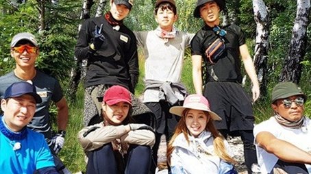 Law of the Jungle in Fiji (2017) - Season 33 poster and promotional image