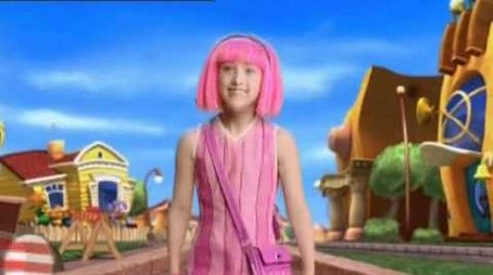 Song: Welcome To LazyTown Xmas Ver (None) - Episode 86 poster and promotional image
