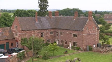 Siege House in Shropshire - High Ercall, Shropshire (2002) - Episode 8 poster and promotional image
