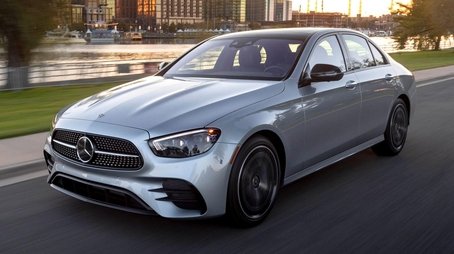 Mercedes-Benz E450 (2021) - Episode 29 poster and promotional image
