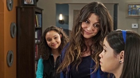 Stuck in the Diaz of Our Lives (2016) - Episode 17 poster and promotional image