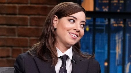 Aubrey Plaza, Chloe Fineman (2024) - Episode 4 poster and promotional image