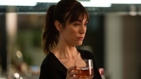 The Man in the Olive Drab T-Shirt (2023) - Episode 6 poster and promotional image