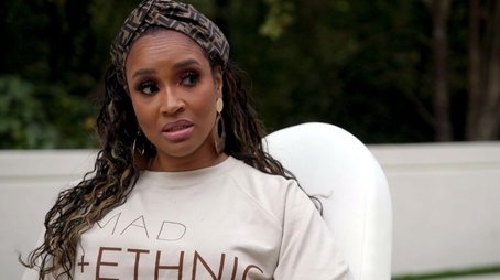 The Beauty Shop (2022) - Episode 2 poster and promotional image