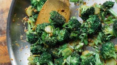 The Secrets of Stir Fry (2019) - Episode 5 poster and promotional image