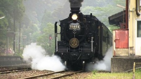 A Century-Old Railway in Kyushu (2013) - Episode 1 poster and promotional image