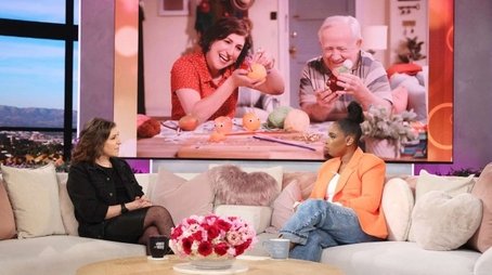 Mayim Bialik, Julian Gant, SWV (2023) - Episode 131 poster and promotional image