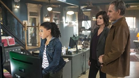 Sister City (II) (2016) - Episode 12 poster and promotional image