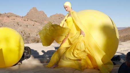 Off to the Desert: An extravagant Photoshoot awaits the Models (2023) - Episode 14 poster and promotional image