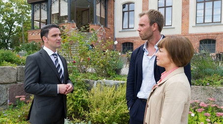 Episode 17 (2015) - Episode 17 poster and promotional image