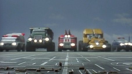 A Crashing Debut! The Working Vehicles!!