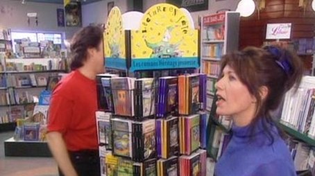 Au lit 2 - À la librairie - Au chalet 1 (1997) - Episode 1 poster and promotional image