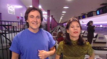 Les quilles - En voiture 3 - Gardent un enfant (1997) - Episode 9 poster and promotional image