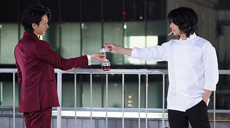 In this city, everyone is crazy... (2020) - Episode 3 poster and promotional image