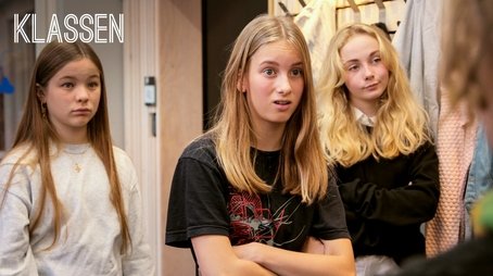 Slap on the ass (2021) - Episode 32 poster and promotional image