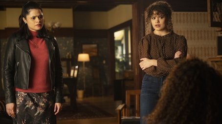 No Hablo Brujería (2021) - Episode 9 poster and promotional image
